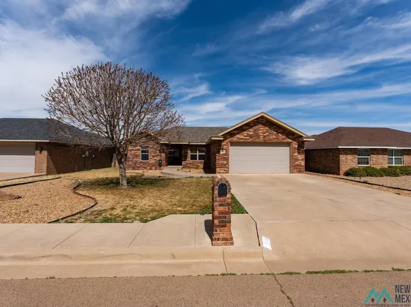 2404 Cobblestone Cir, Clovis, NM 88101