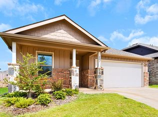101 Maywind Dr, Terrell, TX 75160