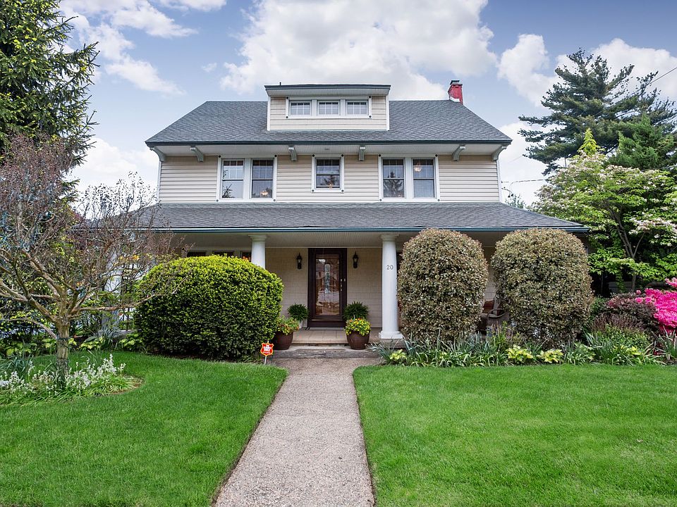 1st image of 20 Nassau Ave