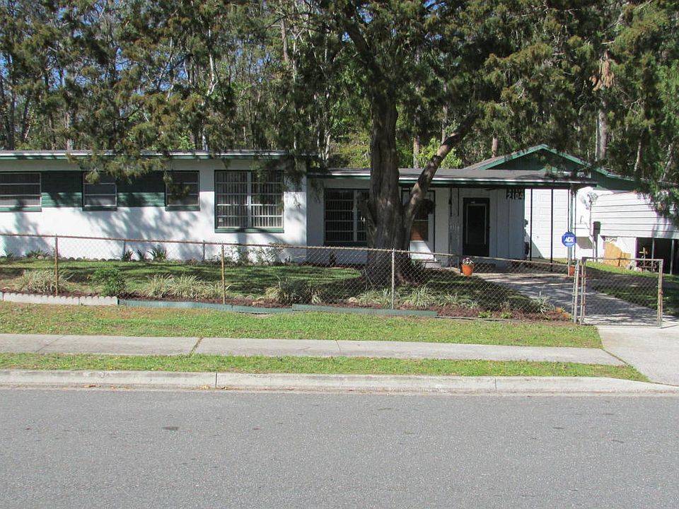 1st image of 2104 Monteau Dr