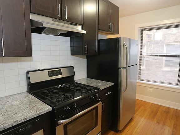 4th image of 516 W Cornelia Ave APT 120