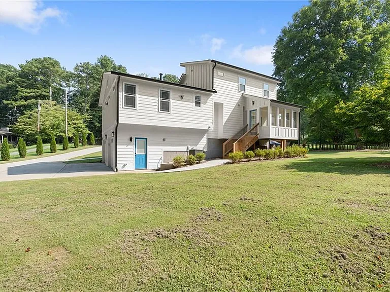 404 Way Bridge Ct NE — Photo 43