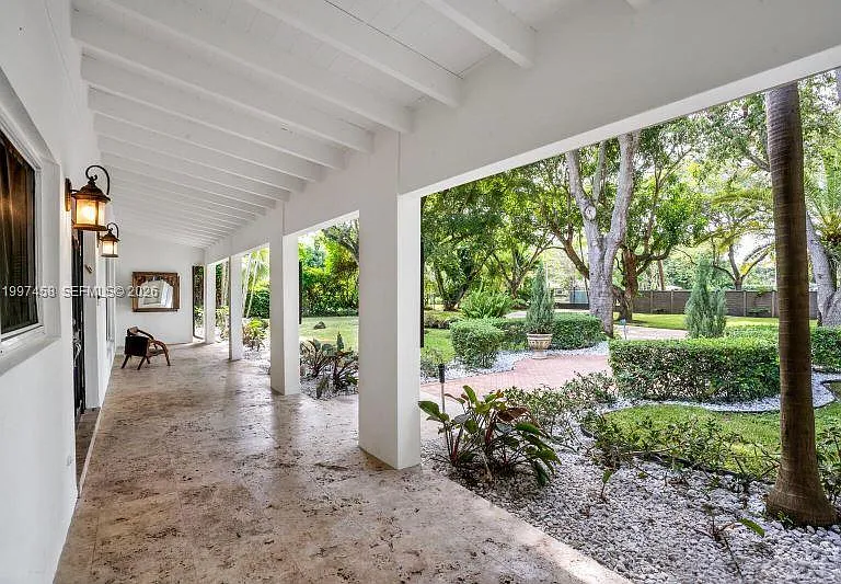 7405 SW 79th Ct — Photo 3