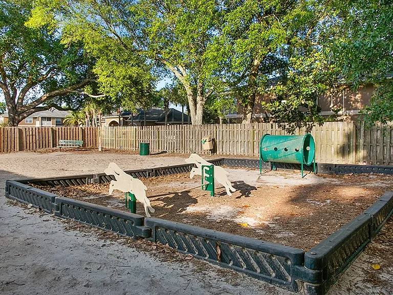 Crestview at Oakleigh Apartments — Photo 27