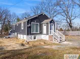 57 Dunhams Corner Rd, East Brunswick, NJ 08816