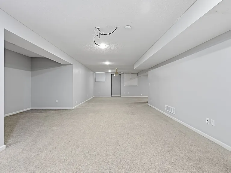 14117 Parkhill Ln — Photo 38