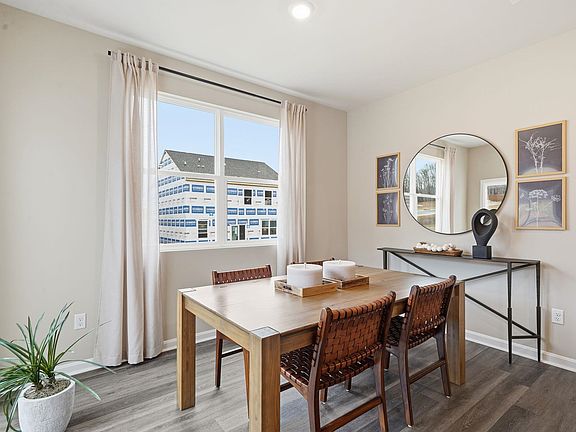 5th image of 118 Meadow Ridge Way