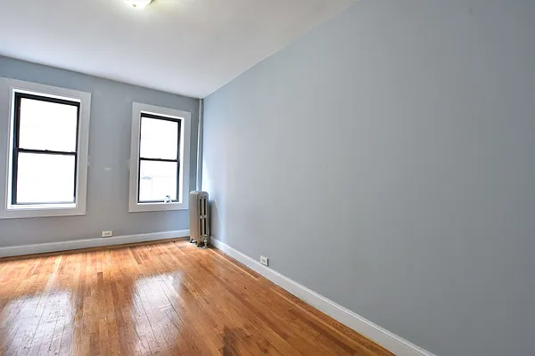 Rented by Clove Realty LLC | media 14