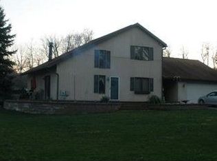 1743 Piper Rd, Leechburg, PA 15656