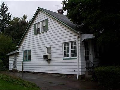 1st image of 7610 Vineyard Ave