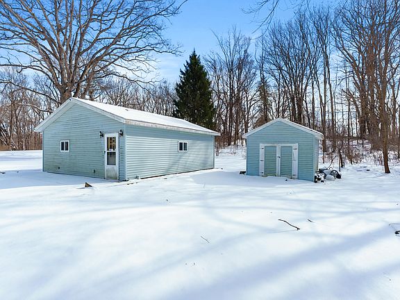 2nd image of 36259 Mill Lake Rd