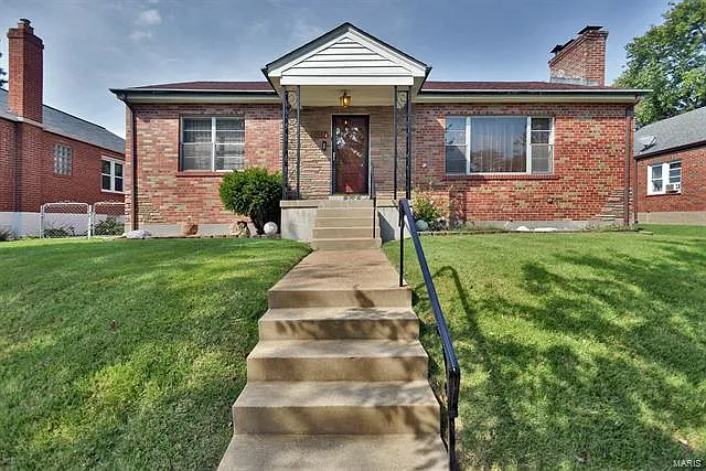 4975 Fairview Ave photo 1