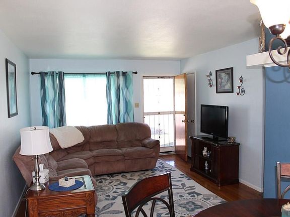 5th image of 1826 Seminole Ln