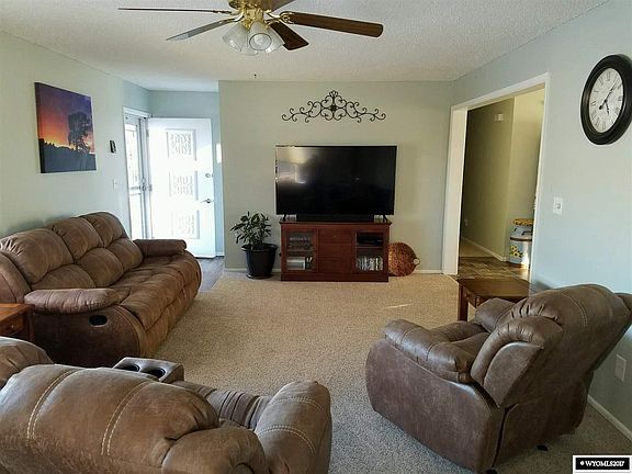 4th image of 15 Moore Ln