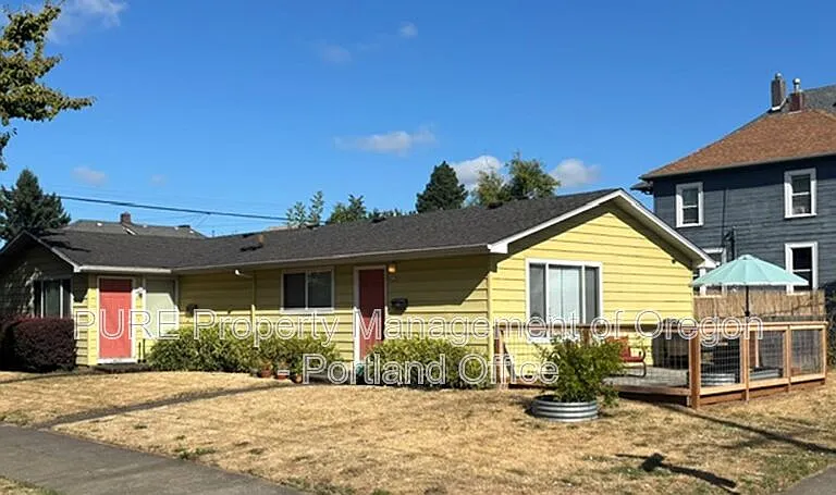 307 N Mason St — Photo 2
