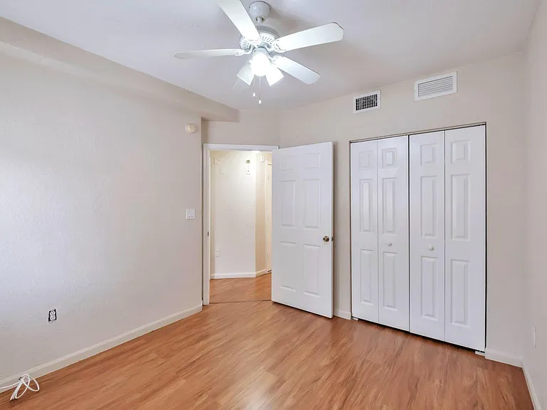 1103 Golden Lakes Blvd #1013 — Photo 13