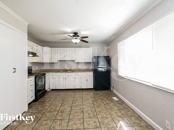 5th image of 6107 E 152nd St