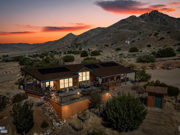 3743 Brooks Rd, Weldon, CA 93283
