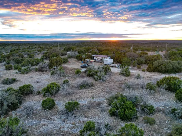 3849 S Dakota Hwy #29100, Rocksprings, TX 78880