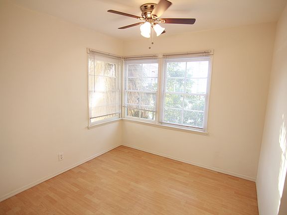 2nd image of 5952 Melrose Ave APT 2