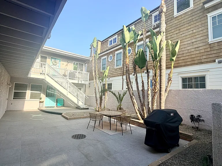 104 15th St #3 — Photo 9