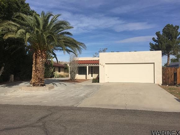 1st image of 447 Roadrunner Dr