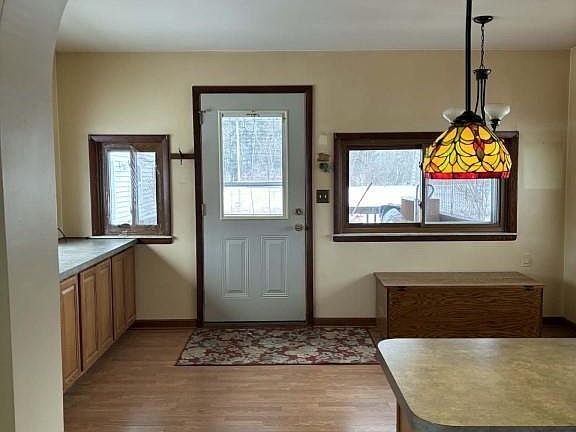 5th image of 3821 Myrtle Rd