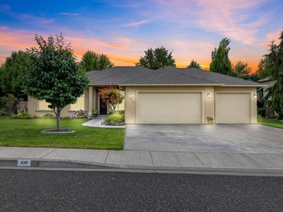 439 Cherry Blossom Loop, Richland, WA, 99352