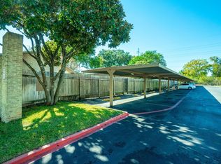 149 Village Green Dr #203, Universal City, TX 78148