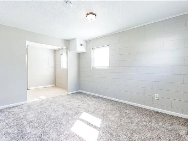 506 Bragg St — Photo 4