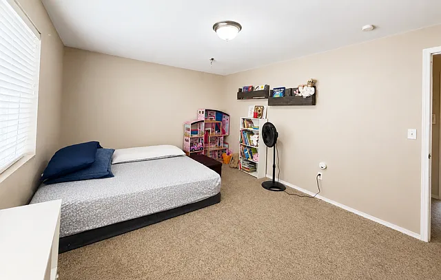 2988 NE Loyola St — Photo 24