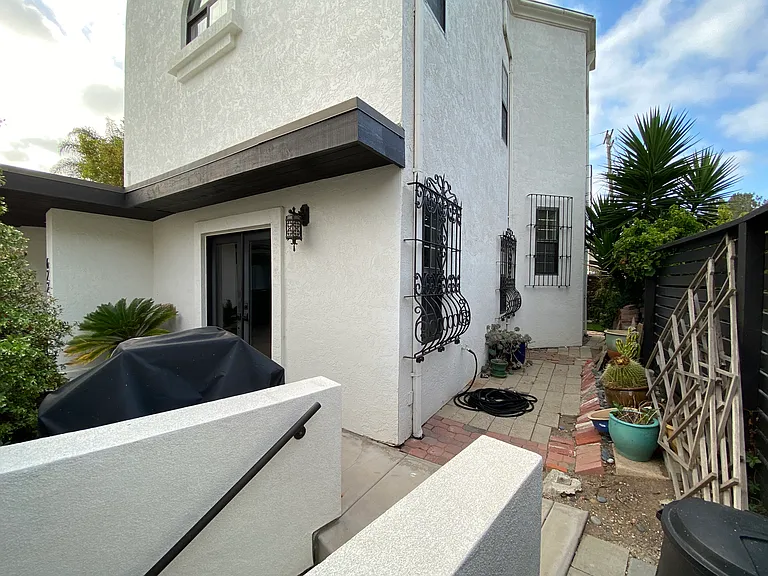 622 Palomar Ave — Photo 30