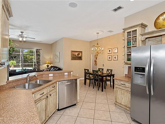 3rd image of 1389 Chessington Cir
