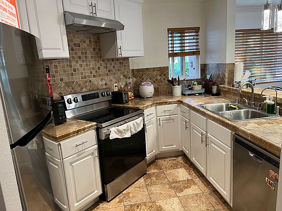 3rd image of 7565 Charmant Dr Unit 305