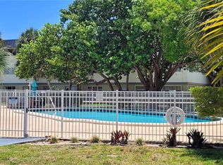 270 Layne Blvd APT 106, Hallandale, FL 33009