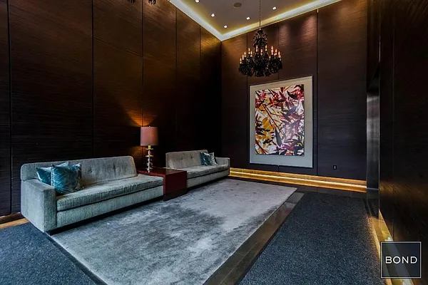 Rented by Bond New York | media 17