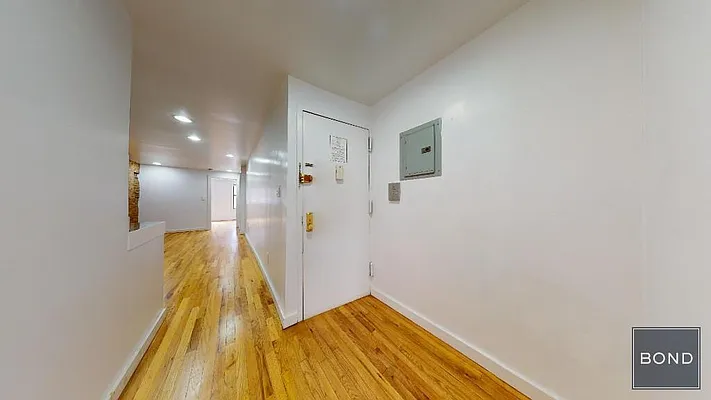 Rented by Bond New York | media 16