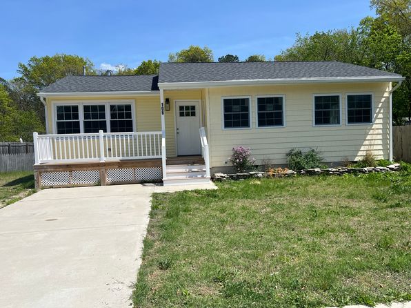106 Elmwood Ave