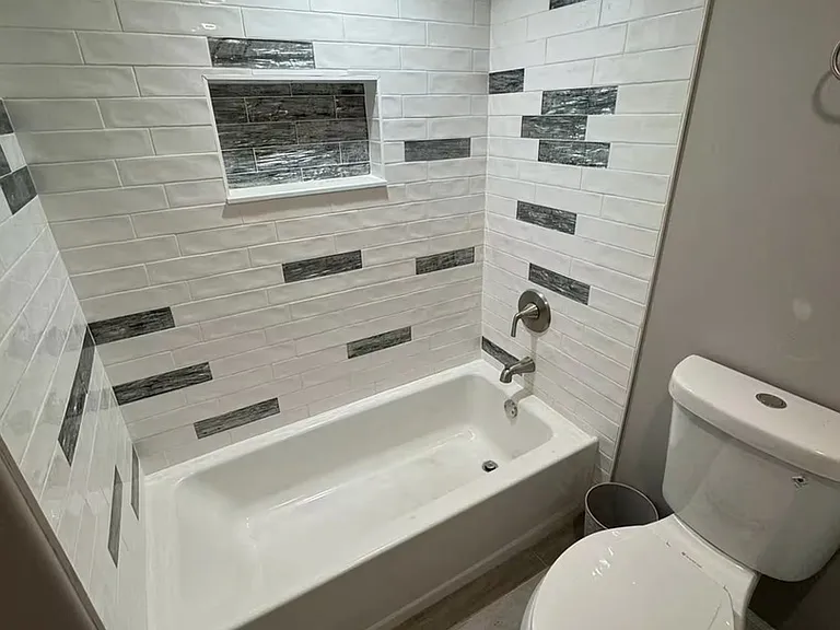 536 N Paulina St S — Photo 26
