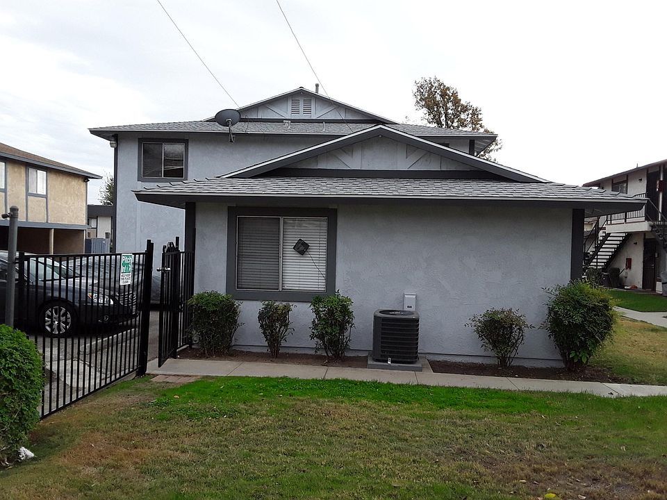 2nd image of 621 E Richland St
