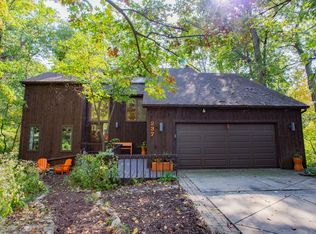 237 Saint Andrews Dr, Bolingbrook, IL 60440
