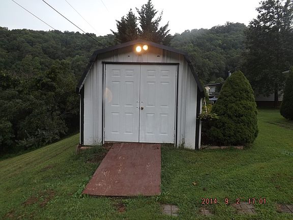 4th image of 595 Eagle Trace Blvd