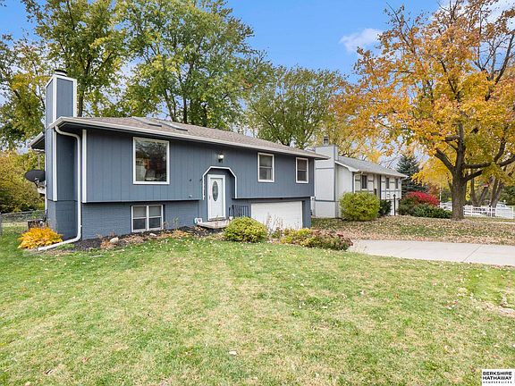 2nd image of 9405 Maplewood Blvd