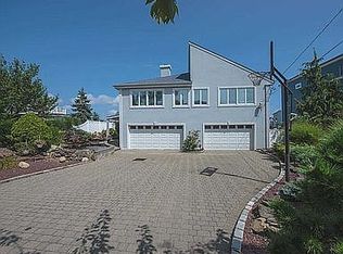 72 Highwater Ave, Massapequa, NY