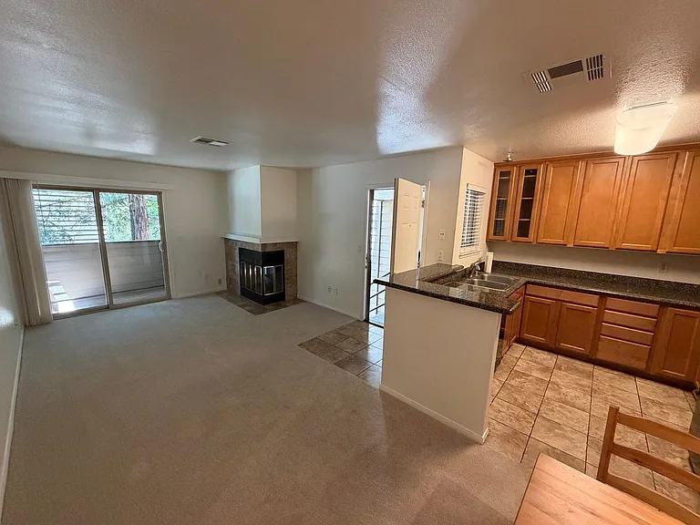 3715 Tallyho Dr #140 — Photo 6