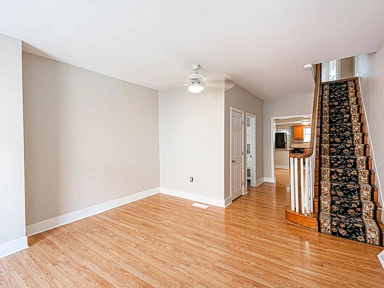 615 S Lecount St — Photo 23