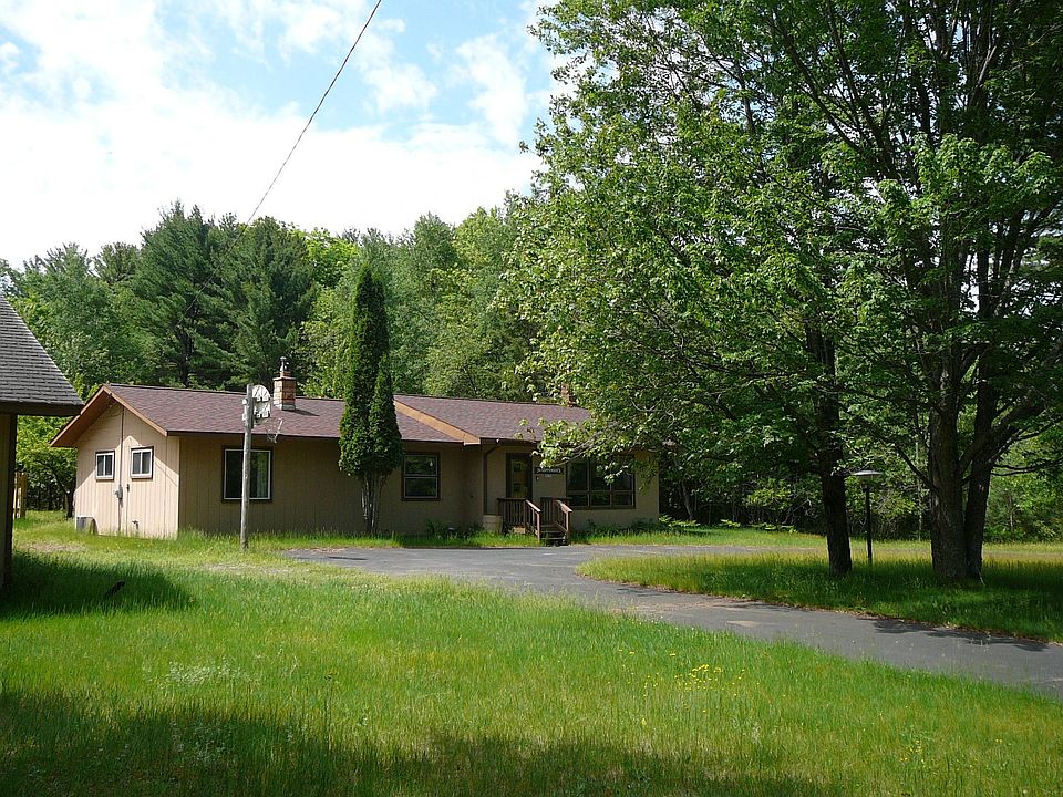 Gorgeous lot, excellent spot