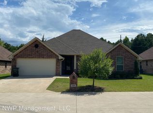 3696 Old Omen Rd, Tyler, TX 75707