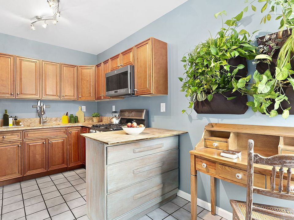1st image of 315 Saint Johns Pl APT 2C