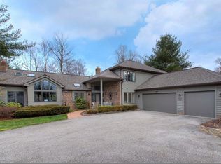430 Chipping Ln, Auburn Township, OH 44023